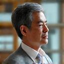 Portrait of Professor Leo Chen